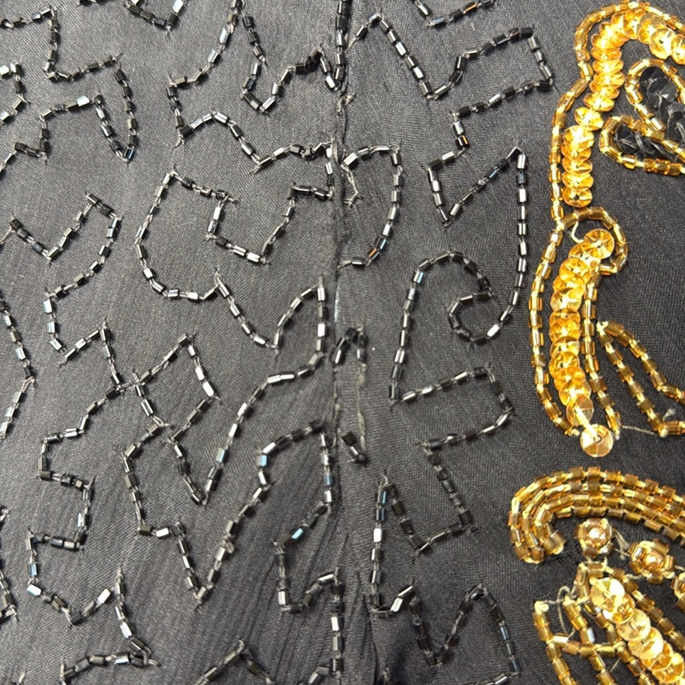 Exclusive Vintage 80’s Black and Gold Beaded 100% Silk Women's Top Size Small - Picture 9 of 12